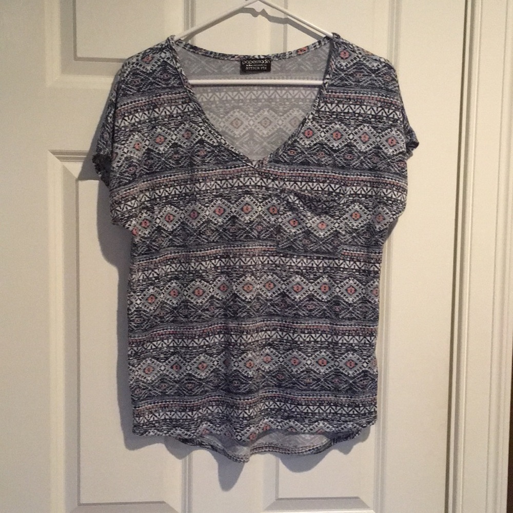 Patterned t shirt